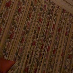 Meet your Posher, Carey